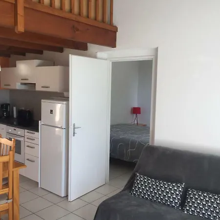 דירה T3 En Duplex Avec Jardin Et Piscine